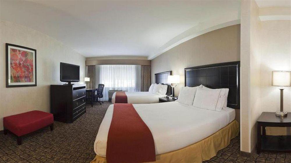 Holiday Inn Express & Suites Alexandria - Fort Belvoir By Ihg Exterior foto