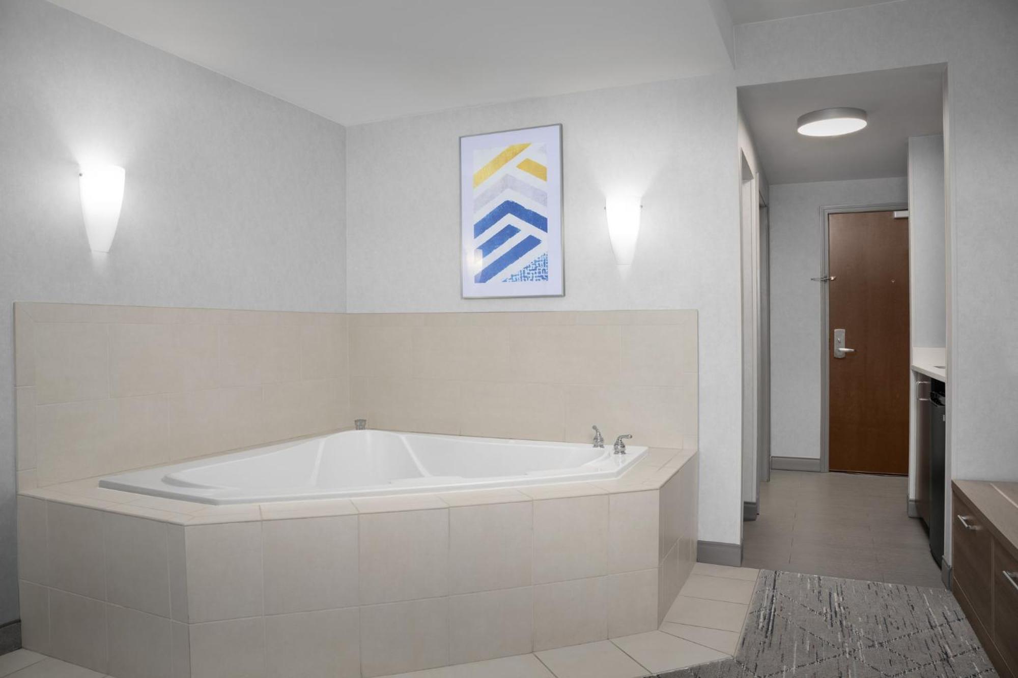 Holiday Inn Express & Suites Alexandria - Fort Belvoir By Ihg Exterior foto