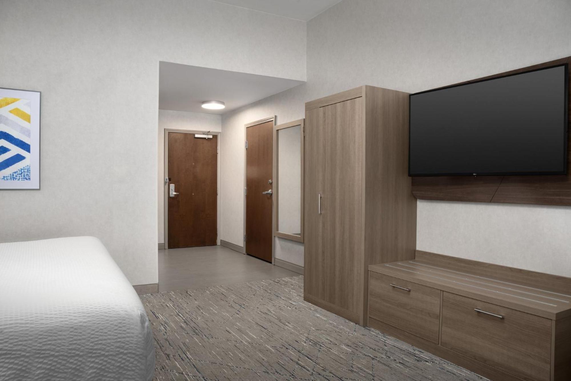 Holiday Inn Express & Suites Alexandria - Fort Belvoir By Ihg Exterior foto